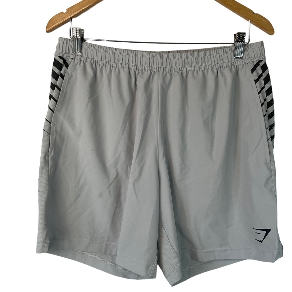 Gymshark Men’s Grey Nylon Activewear Cross training Athletic Running short L